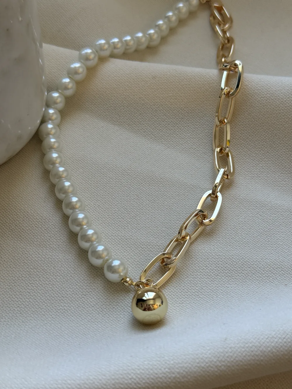     Maris · Lien Necklace